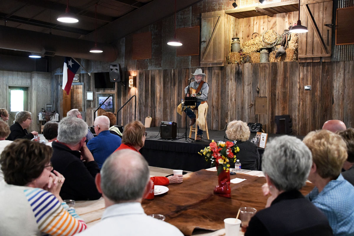 268 Cowboy entertainer at Knibbe Ranch.JPG